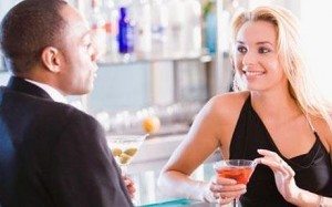 Offrire o pagare da bere ad una ragazza