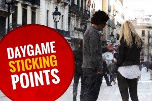 Come Approcciare Una Ragazza Per Strada Di Giorno: 2 Video Dimostrativi
