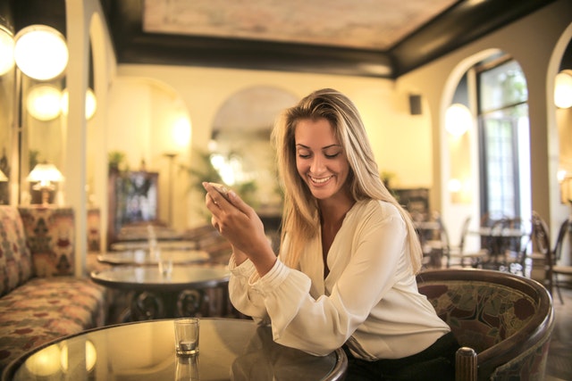 Scopri perché una ragazza non risponde ai tuoi messaggi.. Scopri perché una ragazza non risponde ai tuoi messaggi..